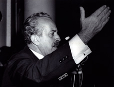 Retrato del ex presidente Guillermo León Valencia.