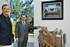 En el Centro Fox, con sede en la ciudad mexicana de San Cristóbal, el Presidente Álvaro Uribe admira una montura autóctona del país azteca, replica de una que existe en el despacho de la Presidencia de México. Lo acompaña el anfitrión: el ex Presidente de México, Vicente Fox Quesada.