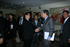 El Presidente Álvaro Uribe, el Canciller Jaime Bermúdez y el Ministro de Comercio, Luis Guillermo Plata, saludan al Presidente de Vietnam, Nguyen Minh Triet, al iniciarse una reunión bilateral en Lima, Perú, para tratar temas de interés común.