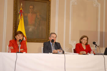 Un completo balance de la entidad a su cargo durante el último año, presentó este lunes la Ministra de Comunicaciones, María del Rosario Guerra, durante la jornada de Rendición de Cuentas que se cumplió en el Salón Bolívar de la Casa de Nariño.  