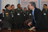 El Presidente Álvaro Uribe Vélez se reunió este martes 28 de octubre con los directivos de la Fundación Corazón Verde y con el grupo de policías finalistas para recibir el premio ‘Corazón Verde 2008’. El encuentro se cumplió en el Salón Azul de la Casa de Nariño. 
