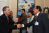 El Presidente Uribe saluda a Fabio Hernández, presidente de Asonal, momentos antes de iniciar la reunión con los representantes de los trabajadores de la Rama Judicial, con el propósito de evaluar soluciones para levantar el paro del sector.