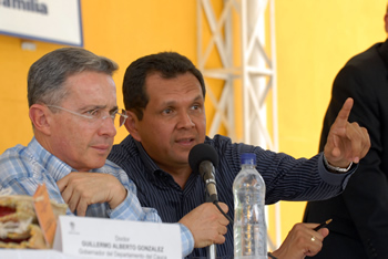 El Alcalde de Popayán, Ramiro Antonio Navia, le explicó al Presidente Álvaro Uribe Vélez que desde este Domingo de Ramos, cuando se inicie la Semana Santa, la ciudad espera recibir un gran número de turistas extranjeros. "Y la ciudad está preparada para acogerlos", le indicó el mandatario local al Jefe de Estado.