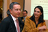 El Presidente Álvaro Uribe Vélez y la Ministra Consejera de la Presidencia, Claudia Jiménez Jaramillo, minutos antes de iniciarse el Consejo de Ministros en la Casa de Nariño, que en esta ocasión abordó el tema de desplazados. 