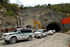 Los vehículos de la caravana presidencial recorrieron los 4 mil 200 metros del túnel Guillermo León Valencia, que hace parte de la doble calzada Bogotá-Girardot y cuyas obras fueron visitadas por el Presidente Álvaro Uribe Vélez este domingo.