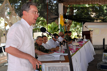 Una evaluación de los programas sociales que adelanta el Gobierno Nacional en el departamento de Vichada, lideró este sábado el Presidente Álvaro Uribe Vélez durante el Consejo Comunal realizado este sábado en la ciudad de Puerto Carreño.