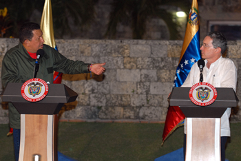 El Presidente Hugo Chávez fue el encargado de anunciar la creación de un fondo común entre Colombia y Venezuela, para financiar las micro y pequeñas empresas en ambos países, como herramienta para enfrentar conjuntamente la crisis económica mundial.