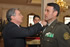 El Presidente Álvaro Uribe Vélez impuso las insignias de coronel de la Policía al oficial Hugo Hernando Silva Zambrano, Jefe de Seguridad de las instalaciones presidenciales. El Mandatario le agradeció por su invaluable labor en la seguridad de las sedes presidenciales, durante los últimos seis años.