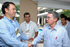 Saludo del Presidente Álvaro Uribe y el Viceministro de Desarrollo Empresarial, Ricardo Duarte, durante el consultorio empresarial ‘Colombia Crece’, celebrado este martes 3 de marzo en Cúcuta, con asistencia de 800 representantes de los gremios de la región.