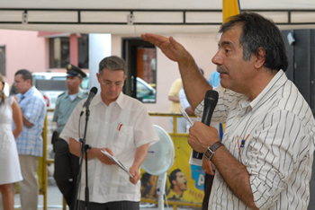 Durante la presentación del proyecto ‘Sincelejo 24 horas con agua’, el Ministro de Transporte, Andrés Uriel gallego, anunció que el 16 de marzo se inicia la pavimentación de la vía Coveñas- Tolú – Toluviejo, que es considerada una obra fundamental para el desarrollo de una extensa región del departamento de Sucre.