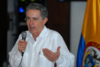 Durante la instalación del ‘Foro de presidentes de los poderes legislativos de América Latina’, evento que se cumple en Cartagena, el Presidente Álvaro Uribe dijo que, en materia de integración, hay que “respetar las condiciones internas de cada país”.