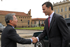 El Presidente Álvaro Uribe Vélez dio una cálida bienvenida al Príncipe Felipe de Asturias, quien visitó la Casa de Nariño acompañado de su esposa, Letizia, para entrevistarse con el Mandatario, en el segundo de los cinco días de visita de los Príncipes de Asturias a Colombia.