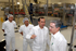 El Presidente Uribe realizó un recorrido por la nueva y moderna planta de producción de bebidas de Postobón, inaugurada este viernes en la vía Cali- Yumbo (Valle del Cauca). En la imagen, el Presidente de la empresa, Héctor Fernando García, le explica al Mandatario el funcionamiento de la moderna fábrica.  