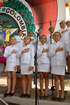 Las niñas de la Coral Infantil y Juvenil Cantaclaro, fueron las encargadas de entonar el Himno Nacional, en la apertura del del Consejo Comunal de Gobierno que se cumplió en Yopal, la capital del departamento del Casanare.