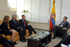 El Presidente Álvaro Uribe dialoga con el Subsecretario de Estado para Asuntos Exteriores de la Gran Bretaña, Chris Bryant, y con el Embajador de ese país en Colombia, John Anthony Dew, con quienes se reunió este viernes en la mañana en el aeropuerto militar de Catam.