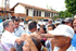 Un numeroso grupo de habitantes de Puerto Berrío (Antioquia) se acercó a saludar al Presidente Álvaro Uribe Vélez a su llegada al Edificio Jaque, de la XIV Brigada del Ejército, donde este lunes se llevó a cabo el Consejo de Seguridad liderado por el Jefe de Estado. 