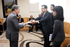 El señor Kim Jung Hoon entregó al Presidente Álvaro Uribe las cartas que le fueron enviadas por su homólogo de Corea del Sur. El Mandatario asiático envió una delegación de su Gobierno para reunirse con el Jefe de Estado colombiano y revisar temas de la agenda común entre ambos países. 