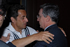 Saludo entre los presidentes de Colombia y Francia, Álvaro Uribe y Nicolás Sarkozy, al inicio de la reunión que tuvieron este viernes luego de la Cumbre del G8 realizada en Muskoka (Canadá).