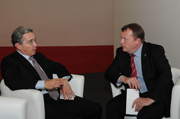 El Presidente Álvaro Uribe Vélez participó este martes en la sesión inaugural de la VI Cumbre de Jefes de Estado y de Gobierno Unión Europea-América Latina y el Caribe, que se llevó a cabo en Madrid (España).